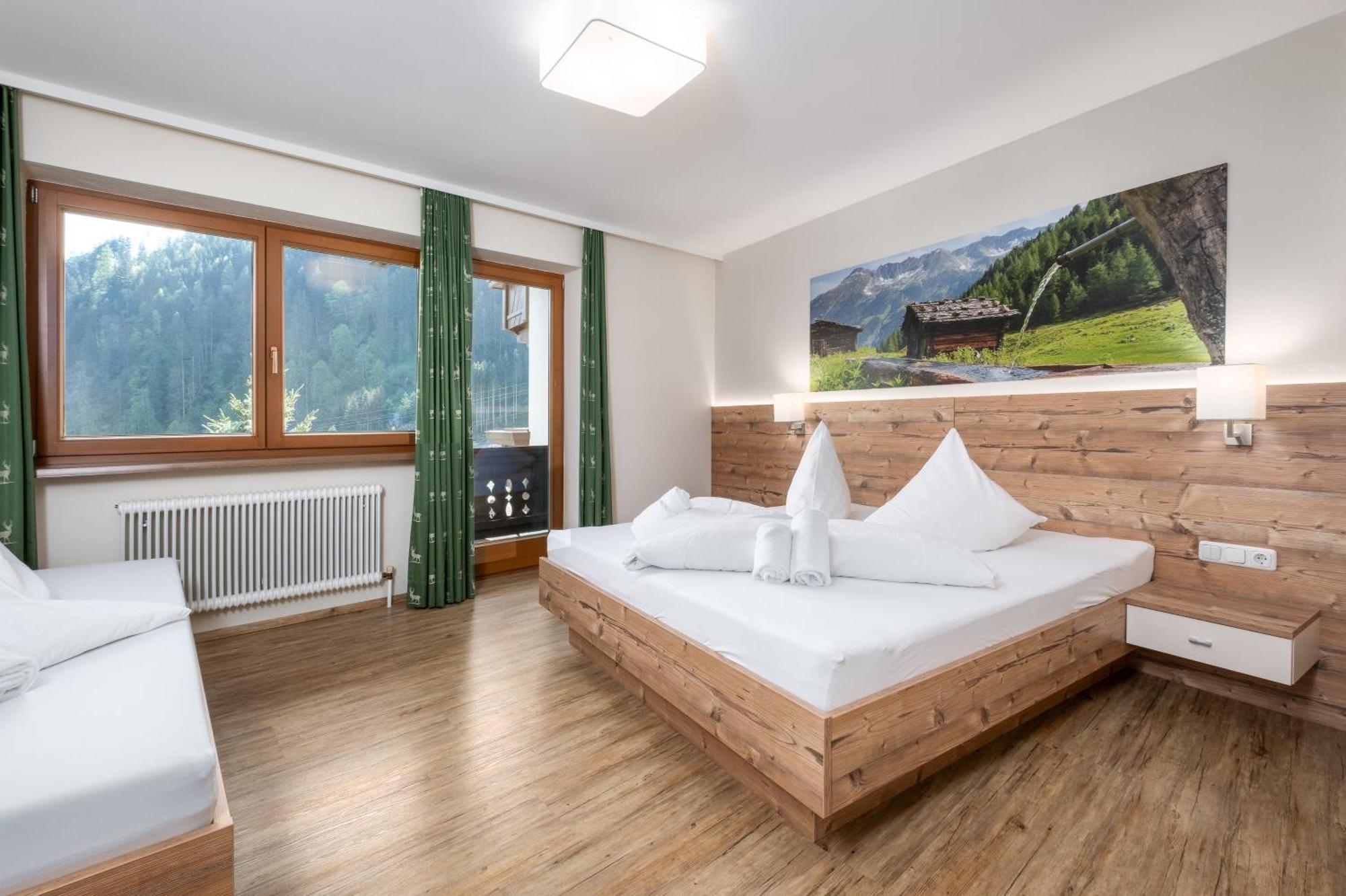 Апартаменты Haus Tuxerklamm Майрхофен Экстерьер фото
